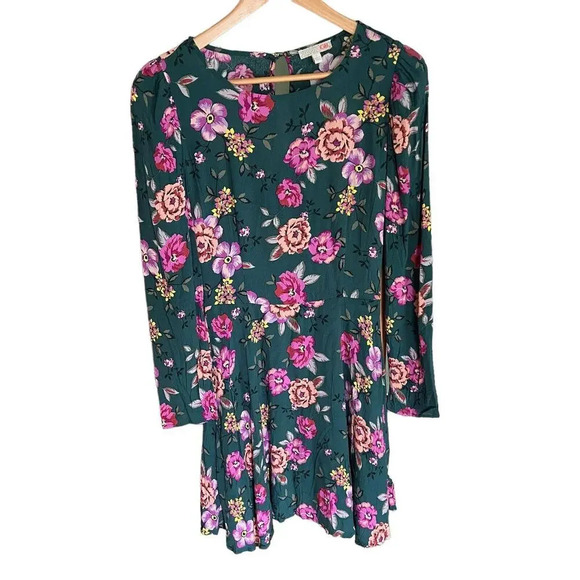 NWT Gianni Bini Fit & Flare A-Line Dress Skater Long Sleeve Keyhole Green Size S - Picture 1 of 9